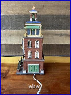 Dept. 56 2000 Christmas In The City Paramount Hotel #56.58911 Working Star