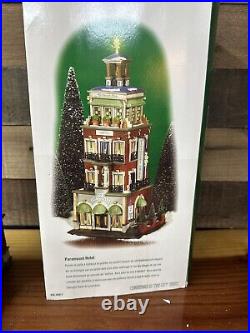 Dept. 56 2000 Christmas In The City Paramount Hotel #56.58911 Working Star