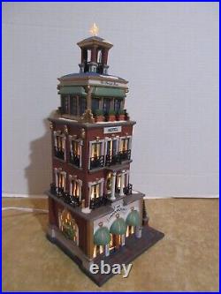 Dept. 56 2000 Christmas In The City Paramount Hotel #56.58911 Working Star