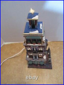 Dept. 56 2000 Christmas In The City Paramount Hotel #56.58911 Working Star