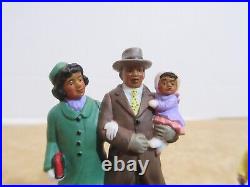 Dept. 56 2002 Christmas In The City Family Out For A Walk #56.58995 HTF