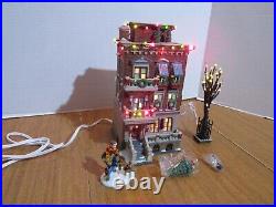 Dept. 56 2002 Parkside Holiday Brownstone #56.58937 Christmas In The City Mint