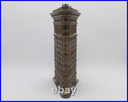 Dept 56 59260 Christmas in the City Flatrion Building EX Dept 56 59260 Christmas in the City Flatrion Building EX