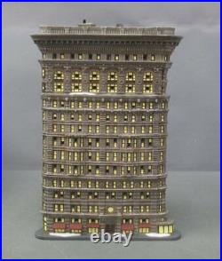 Dept 56 59260 Christmas in the City Flatrion Building LN/Box