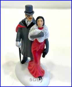 Dept 56 A SHOT FOR YOUR FANS, PLEASE 2 pcs 799985 Christmas In The City NIB