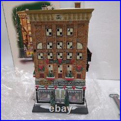 Dept 56 CHRISTMAS IN THE CITY FERRARA BAKERY and CAFE Mint Condition with Box