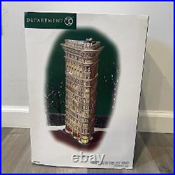 Dept 56 CHRISTMAS IN THE CITY SERIES FLATIRON BUILDING 56. 59260 With BOX INTACT