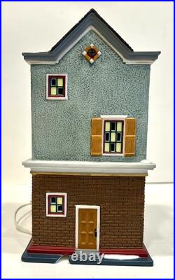 Dept 56 CHRISTMAS TREASURES 2004 56.59240 Christmas in the City New In Box