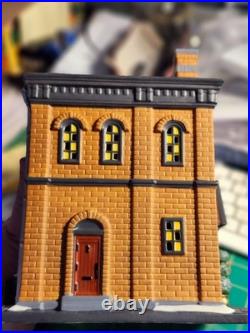 Dept 56 CIC City Park Carriage House P/N 4023614- 3 piece set with sign