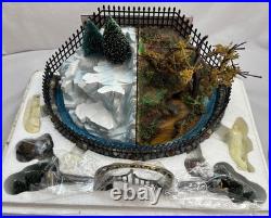 Dept 56 CITY ZOOLOGICAL GARDEN Christmas In The City Heritage BRAND NEW Retired Dept 56 CITY ZOOLOGICAL GARDEN Christmas In The City Heritage BRAND NEW Retired