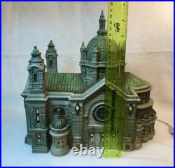 Dept 56 Cathedral of Saint Paul #58930 Christmas in the City Retired