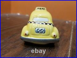 Dept 56 Checker City Cab Co. Taxi Yellow Car Christmas In The Village Lot Set