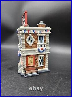 Dept 56 Chicago Cubs Souvenir Shop 59227 Retired Christmas In The City 2004