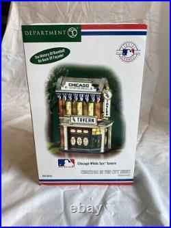 Dept 56 Chicago White Sox Tavern Christmas In The City #59232 w Box FREE ship