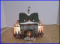 Dept. 56 Christmas In The City 2001 Tavern In The Park #56.58928 Excellent