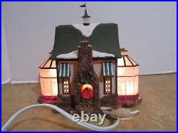 Dept. 56 Christmas In The City 2001 Tavern In The Park #56.58928 Excellent