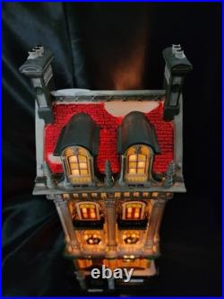 Dept 56 Christmas In The City 2003 Harrison House #56.59211 Dept 56 Christmas In The City 2003 Harrison House #56.59211