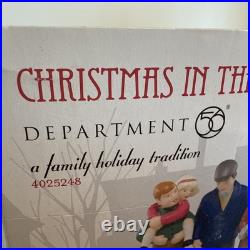 Dept 56 Christmas In The City A Family Holiday Tradition 4025248 RARE HTF in Box
