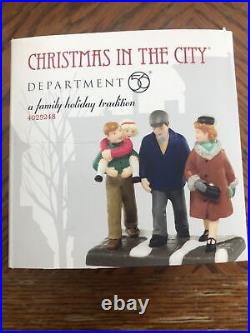 Dept 56 Christmas In The City Assc A Family Holiday Tradition #4025248 SEALED
