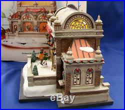 Dept 56 Christmas In The City Christmas At Lakeside Park Pavilion 56.59267 LE