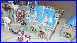 Dept. 56 Christmas In The City Disney Parks Village 10 Piece Collectors Set