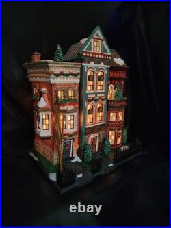 Dept 56 Christmas In The City East Village Row House #56.59266