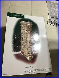Dept 56 Christmas In The City Flatiron Building #59260 NEW! PRISTINE