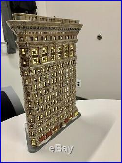 Dept 56 Christmas In The City New York NYC Flatiron Building #59260
