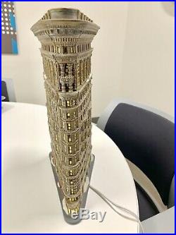 Dept 56 Christmas In The City New York NYC Flatiron Building #59260