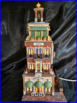 Dept 56 Christmas In The City Paramount Hotel #56.58911