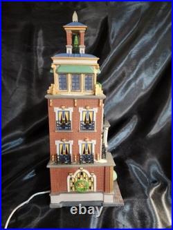 Dept 56 Christmas In The City Paramount Hotel #56.58911