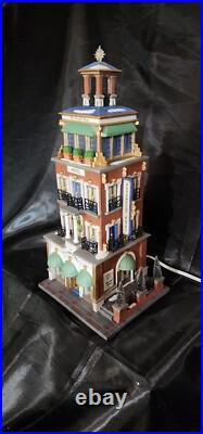 Dept 56 Christmas In The City Paramount Hotel #56.58911 Item#305