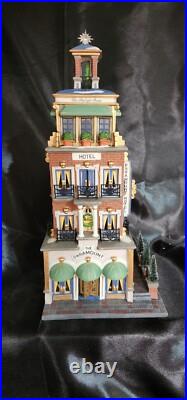 Dept 56 Christmas In The City Paramount Hotel #56.58911 item#322