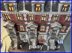 Dept 56 Christmas In The City Sutton Place Brownstones #5961-7 EUC