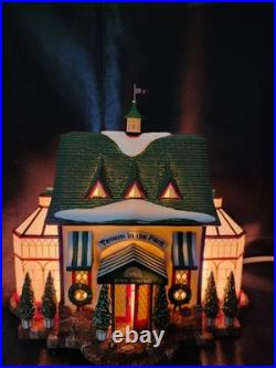 Dept. 56 Christmas In The City Tavern In The Park Restaurant #56.58928 NIB