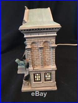 Dept 56 Christmas In The City The Art Institute of Chicago Mint 56.59222