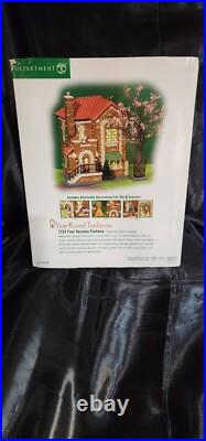 Dept 56 Christmas in the City 1234 Four Seasons Parkway Item#308