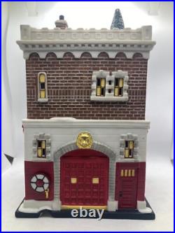 Dept 56 Christmas in the City #4020172 Engine Company 10 NIB with light