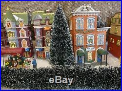 Dept 56 Christmas in the City 5607 & 5609 Park Avenue Townhouse retired 1992