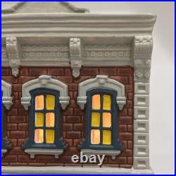 Dept 56 Christmas in the City Downtown Dairy Queen & City Streets Frozen Treats