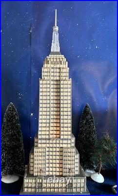 Dept 56 Christmas in the City Empire State Building 56.59207 Read Notes / Part