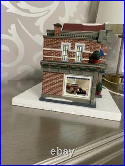 Dept 56 Christmas in the City Hensley Cadillac & Buick 56.59235 2004 Dept 56 Christmas in the City Hensley Cadillac & Buick 56.59235 2004