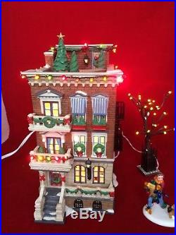 Dept. 56 Christmas in the City Parkside Holiday Brownstone