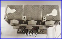 Dept 56 Christmas in the City SUTTON PLACE BROWNSTONES with Box & Light #5961-7