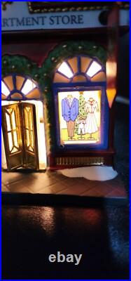 Dept 56 Christmas in the City Seasons Department Store #59201 Item#307