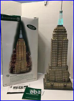 Dept 56 Christmas in the City Series EMPIRE STATE BUILDING 59207 2 Color 1 Flag