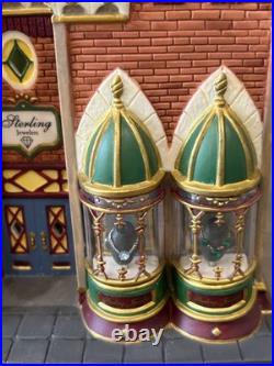 Dept 56 Christmas in the City Sterling Jewelers #56-58926 Retired Great Conditio