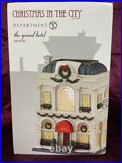 Dept 56 Christmas in the City, The Grand Hotel #4044790 NEW