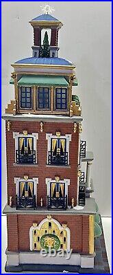 Dept 56 Christmas in the City The Paramount Hotel Complete In Box Working