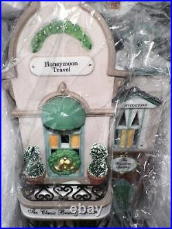 Dept 56 Christmas in the City -The Wedding Gallery #58943 with Light